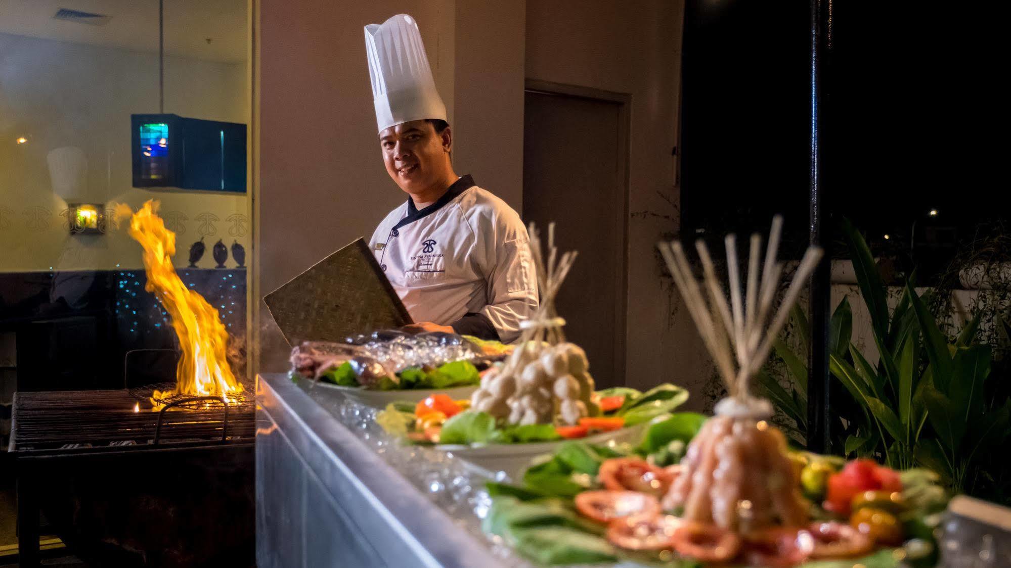 Sintesa Peninsula Hotel Palembang Zewnętrze zdjęcie