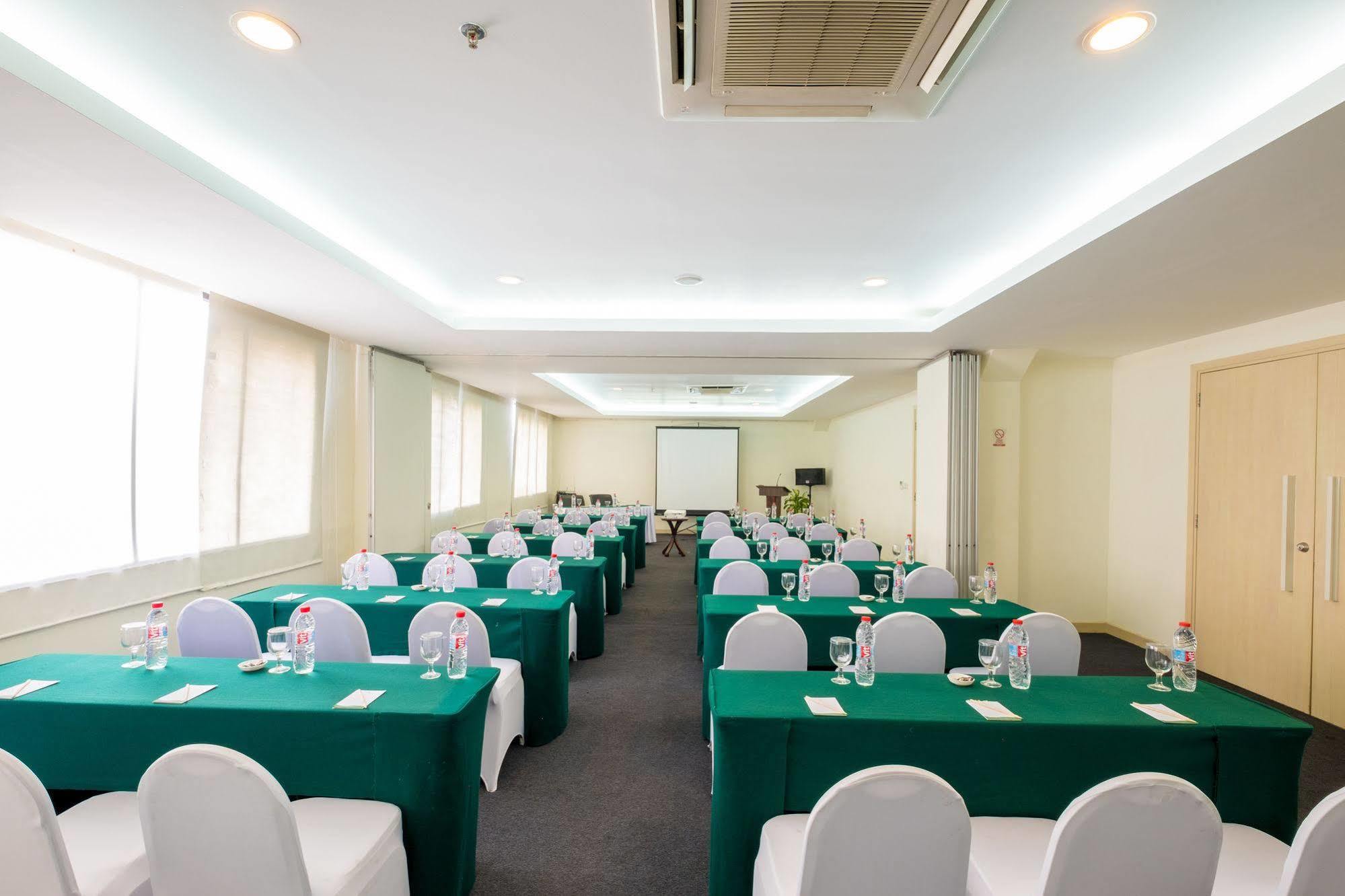 Sintesa Peninsula Hotel Palembang Zewnętrze zdjęcie