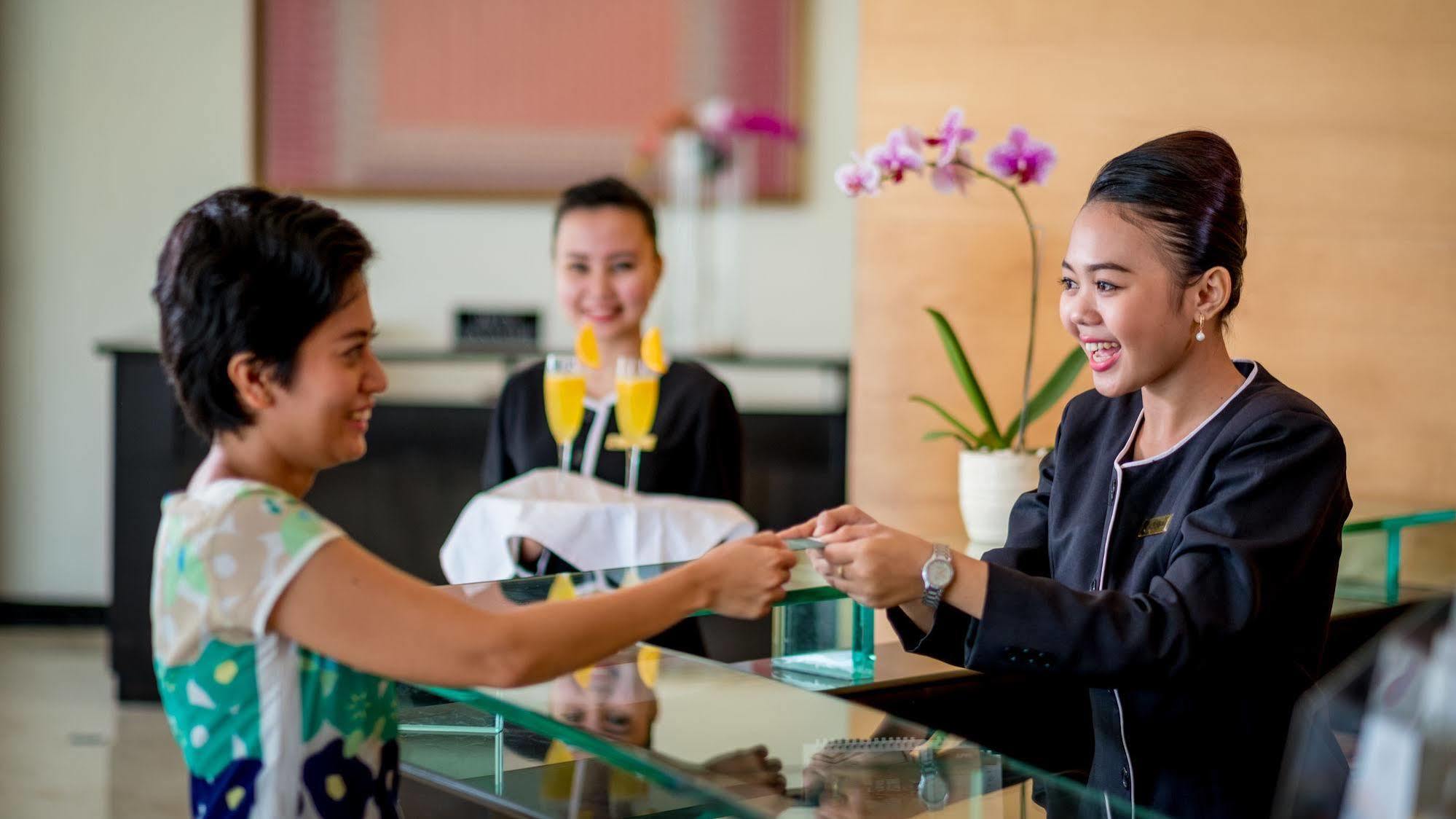 Sintesa Peninsula Hotel Palembang Zewnętrze zdjęcie